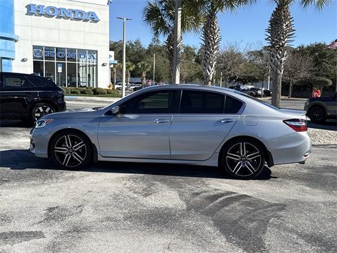 Used 2016 Honda Accord Sport image 11