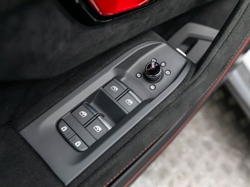 Used 2024 Lamborghini Urus Performante image 27