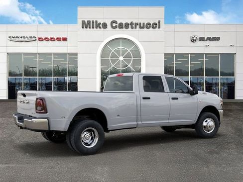 New 2026 RAM 3500 Tradesman AWD/4WD image 5