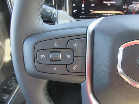 New 2026 GMC Sierra 1500 SLT w/ SLT Convenience Package image 18