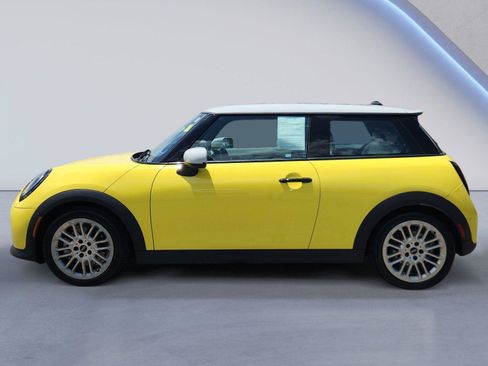 Used 2025 MINI Cooper S FWD image 6