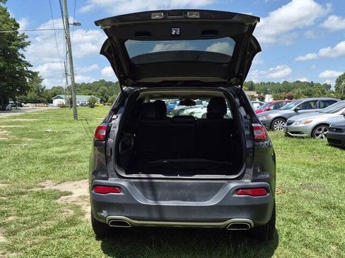 Used 2015 Jeep Cherokee Limited AWD/4WD image 33