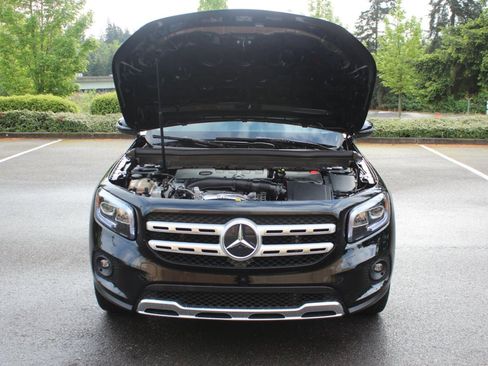 Used 2021 Mercedes-Benz GLB 250 4MATIC image 30
