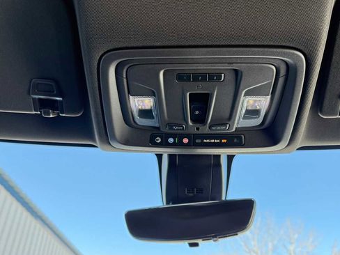 Used 2021 GMC Sierra 3500 Denali w/ Technology Package image 25