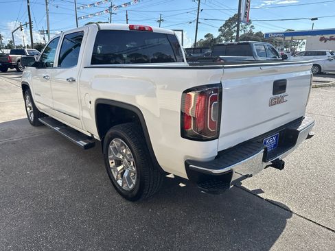 Used 2017 GMC Sierra 1500 SLT w/ SLT Premium Package image 5