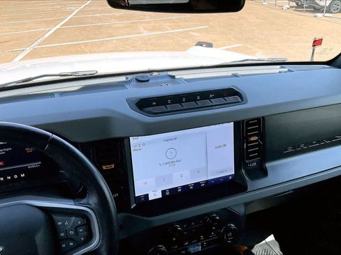 Used 2023 Ford Bronco Badlands AWD/4WD image 13