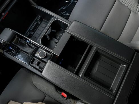 Used 2022 Toyota Tundra SR5 image 23