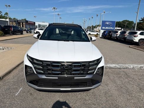Used 2025 Hyundai Tucson Limited AWD/4WD image 3
