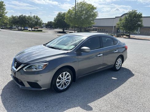 Used 2019 Nissan Sentra S w/ Appearance Package FWD image 4