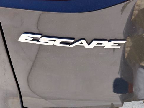 Used 2013 Ford Escape Titanium AWD/4WD image 22