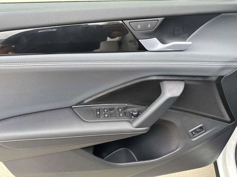New 2026 Volkswagen Tiguan SEL R-Line AWD/4WD image 12