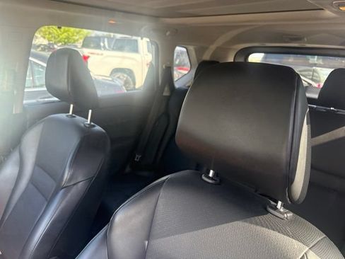 Used 2022 Nissan Rogue SV w/ SV Premium Package FWD image 7