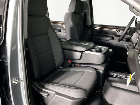 New 2026 GMC Sierra 2500 SLE w/ SLE Value Package; image 12