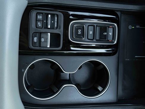 Certified 2024 Honda Pilot Elite image 28