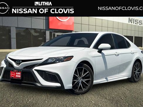 Used 2023 Toyota Camry SE w/ Convenience Package FWD image 1