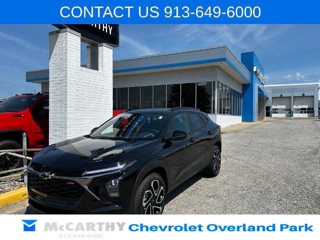 New 2026 Chevrolet Trax RS w/ Sunroof Package FWD image 1