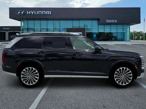 New 2026 Hyundai Palisade Calligraphy FWD image 9