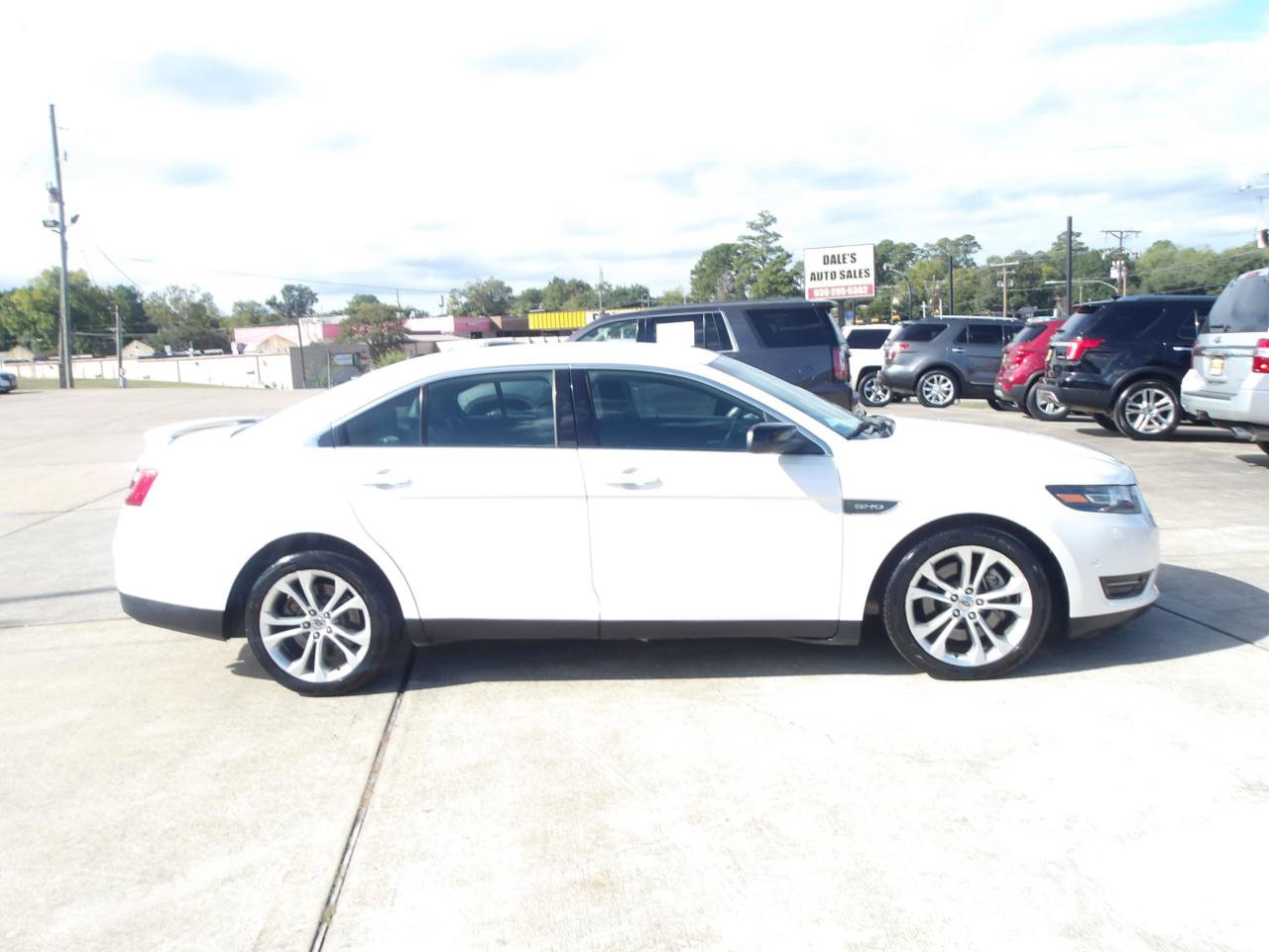 Used 2013 Ford Taurus SHO AWD/4WD image 5