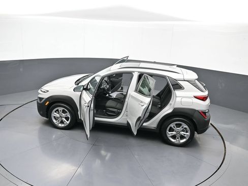 Certified 2022 Hyundai Kona SEL w/ Convenience Package AWD/4WD image 45