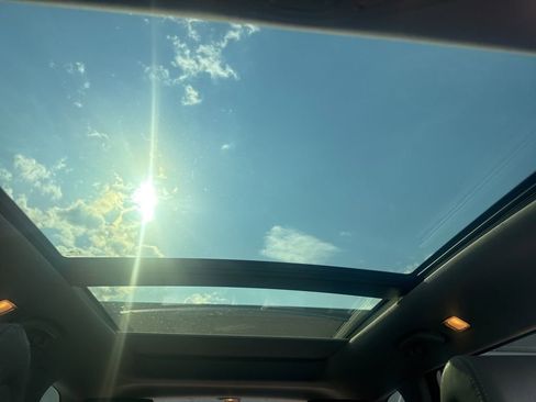 Used 2017 Hyundai Santa Fe SE image 7