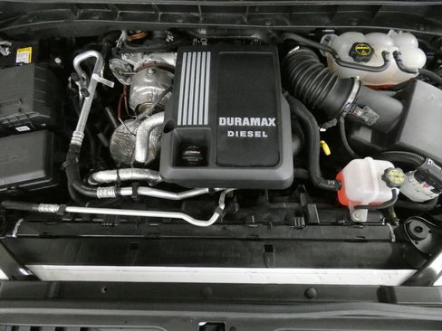 Used 2025 GMC Sierra 1500 Denali w/ Technology Package AWD/4WD image 32