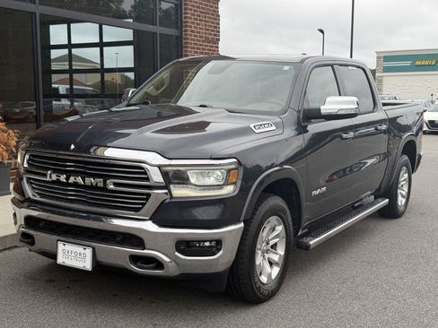Used 2019 RAM 1500 Laramie AWD/4WD image 1