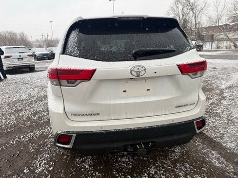 Used 2017 Toyota Highlander Limited Platinum image 5