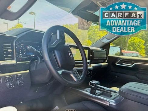 Used 2025 Chevrolet Silverado 1500 LT Trail Boss w/ Protection Package AWD/4WD image 4