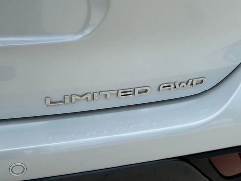 Used 2026 Toyota Highlander Limited image 14