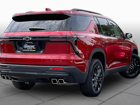 Used 2024 Chevrolet Traverse LT w/ Midnight/Sport Edition FWD image 13