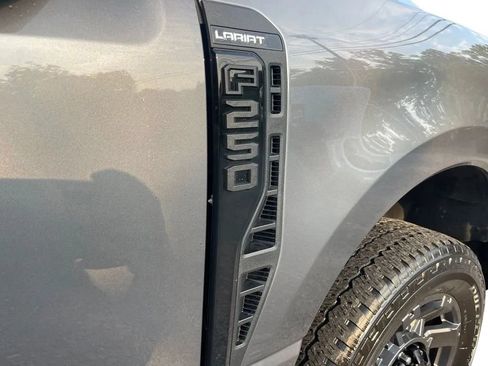 Used 2023 Ford F250 Lariat w/ Sport Appearance Package AWD/4WD image 11