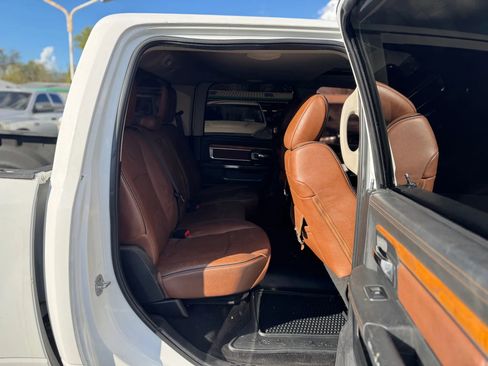 Used 2015 RAM 3500 Laramie Longhorn image 19