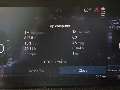 Certified 2026 Volvo XC60 B5 Plus AWD/4WD image 12