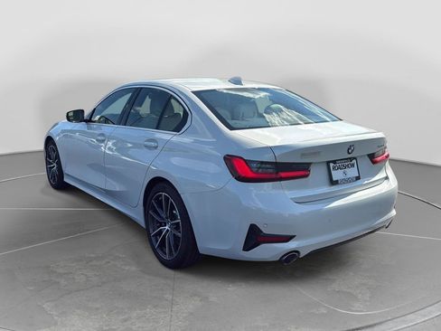 Used 2021 BMW 330i Sedan w/ Convenience Package RWD image 3