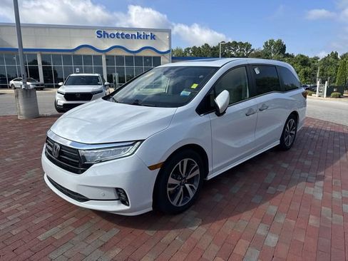 Used 2021 Honda Odyssey Touring image 4