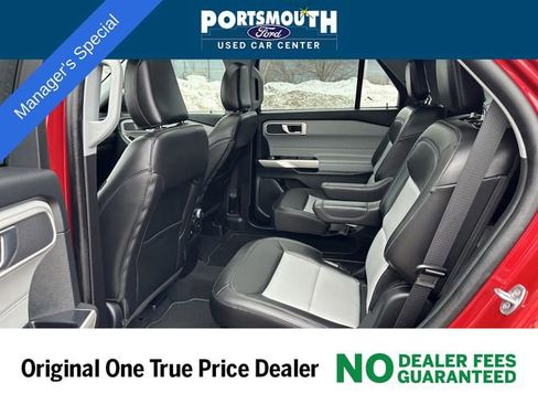 Certified 2022 Ford Explorer XLT w/ Equipment Group 202A image 4