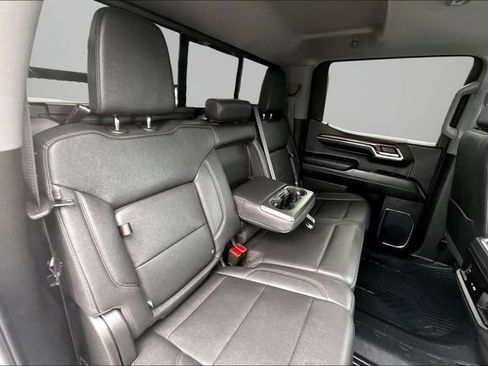 Used 2024 Chevrolet Silverado 1500 LT Trail Boss w/ LT Trail Boss Premium Package AWD/4WD image 27