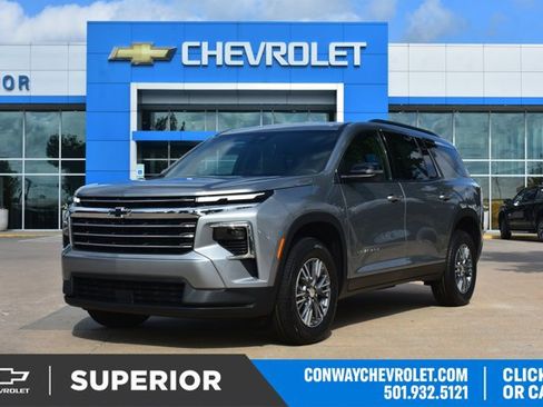 New 2026 Chevrolet Traverse LT w/ LPO, Floor Liner Package FWD image 1