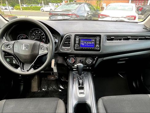 Used 2021 Honda HR-V LX image 15
