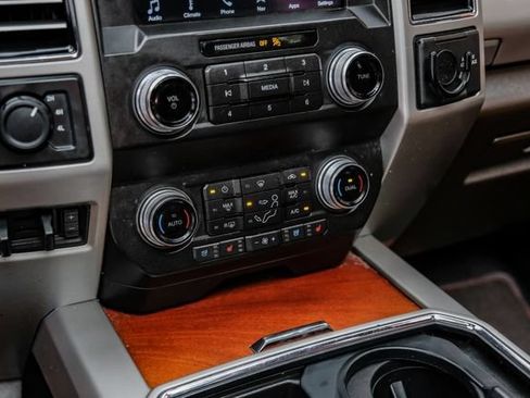 Used 2019 Ford F350 King Ranch w/ King Ranch Ultimate Package AWD/4WD image 24