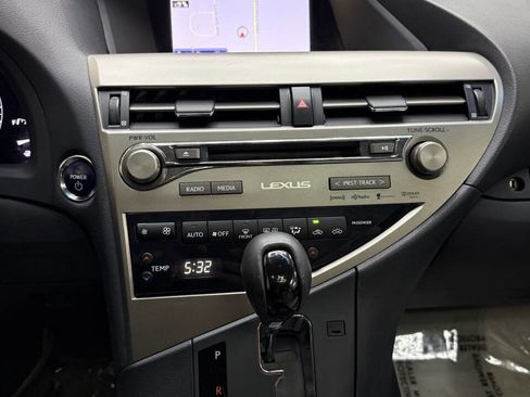 Used 2015 Lexus RX 450h AWD image 25