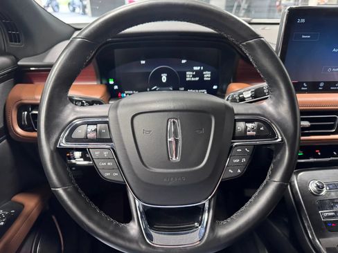 Used 2022 Lincoln Nautilus Reserve AWD/4WD image 24