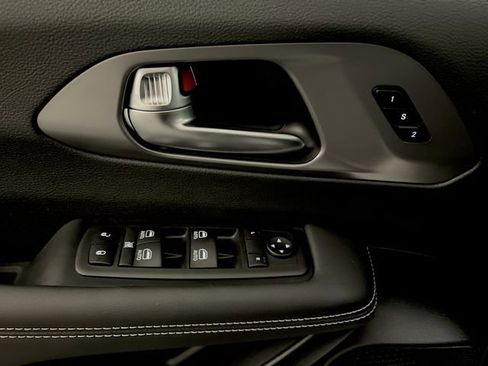 New 2026 Chrysler Pacifica Select image 15
