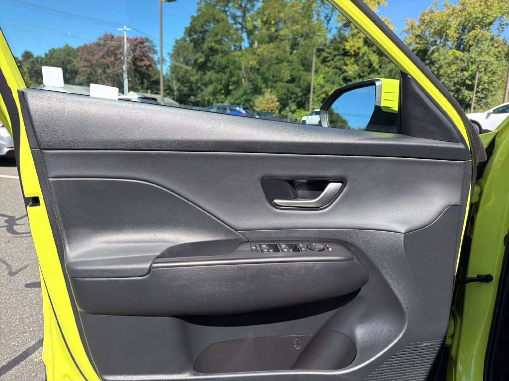 Certified 2024 Hyundai Kona Limited AWD/4WD image 11