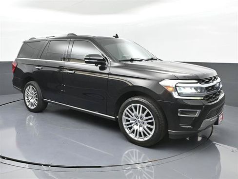 Certified 2024 Ford Expedition Limited RWD image 2