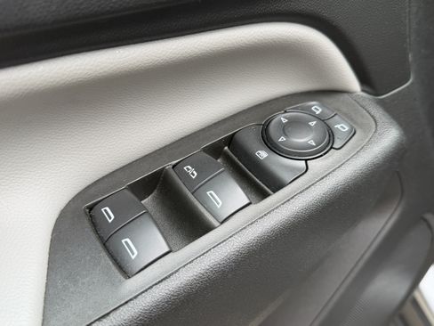 Used 2024 Chevrolet Equinox LS w/ LS Convenience Package FWD image 16