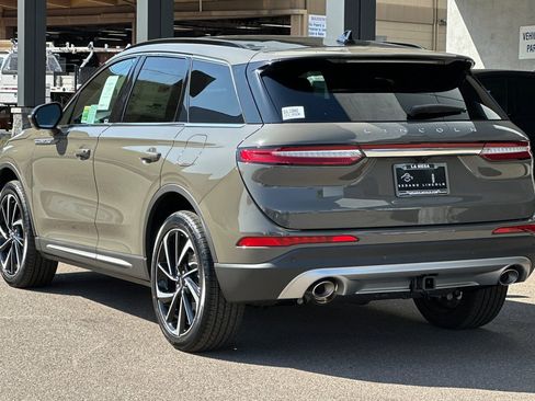 New 2025 Lincoln Corsair Reserve w/ Equipment Group 202A image 5