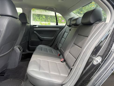 Used 2008 Volkswagen Jetta SE FWD image 23