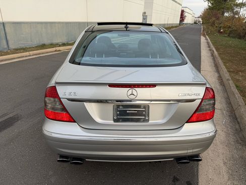 Used 2008 Mercedes-Benz E 63 AMG 4dr Sdn 6.3L AMG RWD image 9