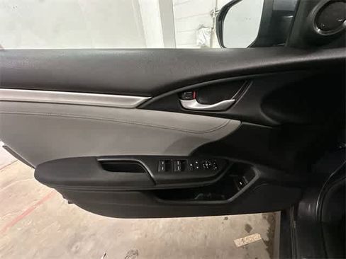 Used 2019 Honda Civic EX image 18